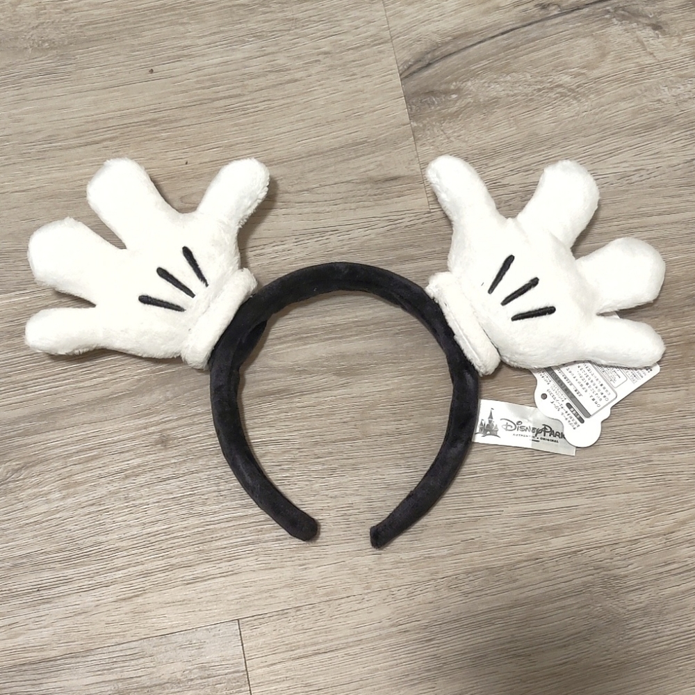Disney Mickey glove ears